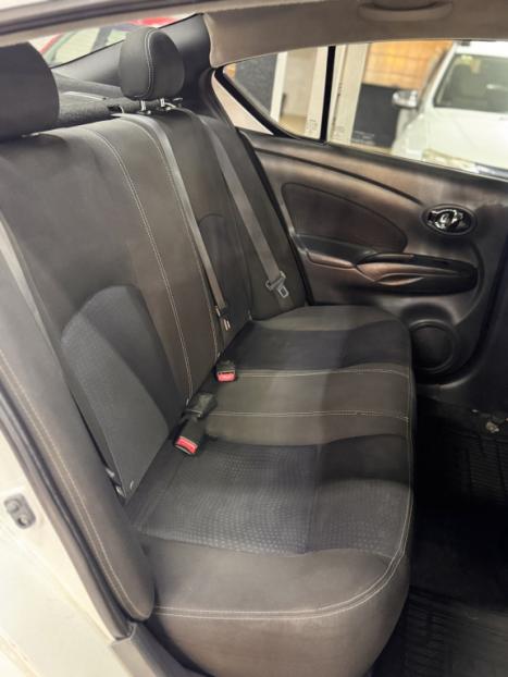NISSAN Versa Sedan 1.6 16V 4P S FLEX XTRONIC AUTOM�TICO CVT, Foto 4
