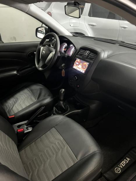 NISSAN Versa Sedan 1.6 16V 4P FLEXSTART V-DRIVE, Foto 6