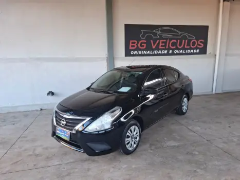 NISSAN Versa Sedan 1.0 4P FLEX, Foto 2