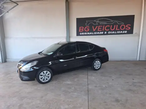 NISSAN Versa Sedan 1.0 4P FLEX, Foto 3