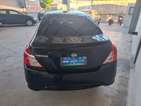 NISSAN Versa Sedan 1.0 4P FLEX, Foto 6