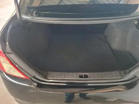 NISSAN Versa Sedan 1.0 4P FLEX, Foto 13