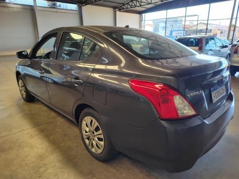 NISSAN Versa Sedan 1.6 16V 4P FLEX SV, Foto 4
