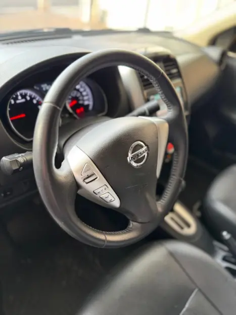 NISSAN Versa Sedan 1.6 16V 4P SL FLEX XTRONIC AUTOM�TICO CVT, Foto 6