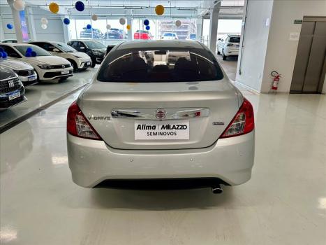 NISSAN Versa Sedan 1.6 16V 4P FLEXSTART V-DRIVE PREMIUM XTRONIC AUTOM�TICO CVT, Foto 8