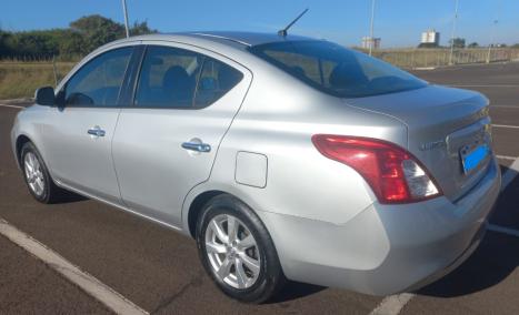 NISSAN Versa Sedan 1.6 16V 4P FLEX SL, Foto 4