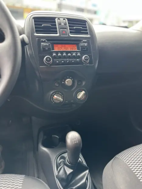 NISSAN Versa Sedan 1.0 4P FLEX S, Foto 11