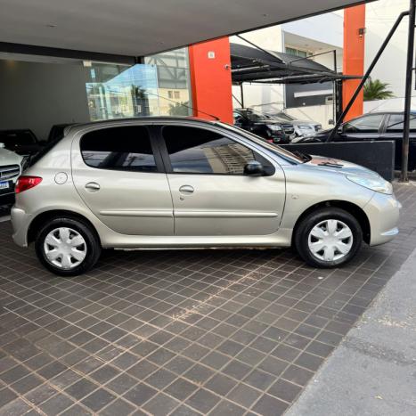 PEUGEOT 207 Hatch 1.4 4P ACTIVE FLEX, Foto 3