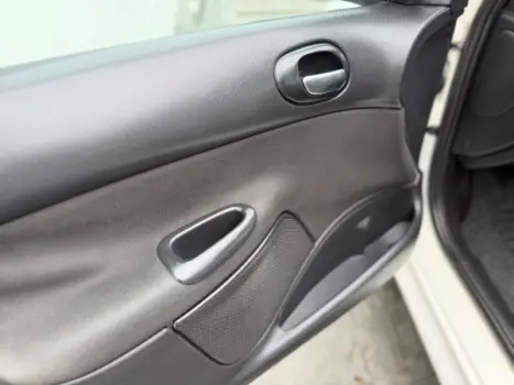 PEUGEOT 207 Sedan 1.4 4P PASSION XR FLEX, Foto 11