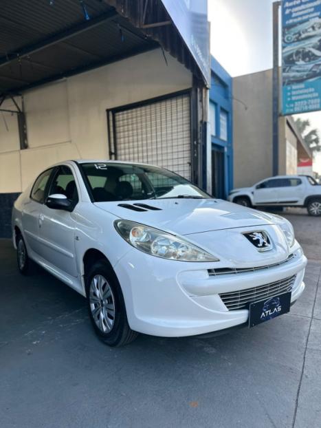 PEUGEOT 207 Sedan 1.4 4P PASSION XR FLEX, Foto 3