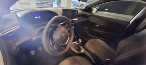 PEUGEOT 208 1.0 4P FLEX FIREFLY STYLE, Foto 9 PEUGEOT 208 1.0 4P FLEX FIREFLY STYLE, Foto 9