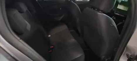 PEUGEOT 208 1.0 4P FLEX FIREFLY STYLE, Foto 11 PEUGEOT 208 1.0 4P FLEX FIREFLY STYLE, Foto 11