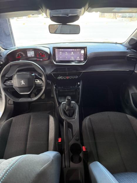 PEUGEOT 208 1.0 4P FLEX FIREFLY STYLE, Foto 2 PEUGEOT 208 1.0 4P FLEX FIREFLY STYLE, Foto 2