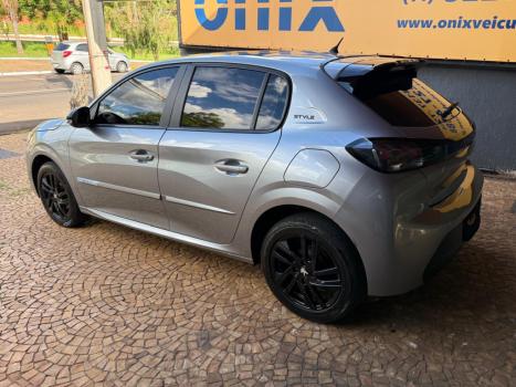 PEUGEOT 208 1.0 4P FLEX FIREFLY STYLE, Foto 9