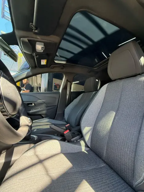 PEUGEOT 208 1.0 4P FLEX FIREFLY STYLE, Foto 6