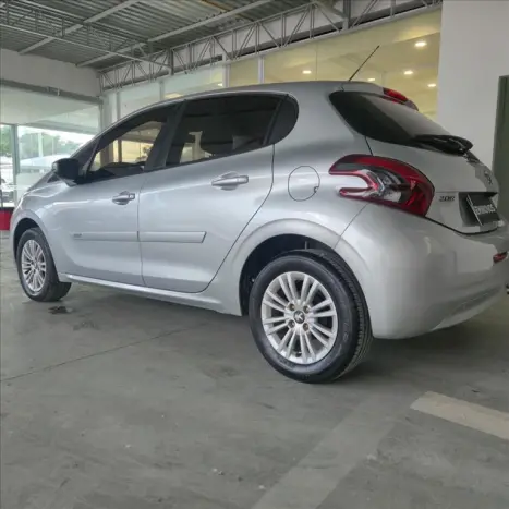 PEUGEOT 208 1.2 12V 4P ACTIVE FLEX, Foto 6