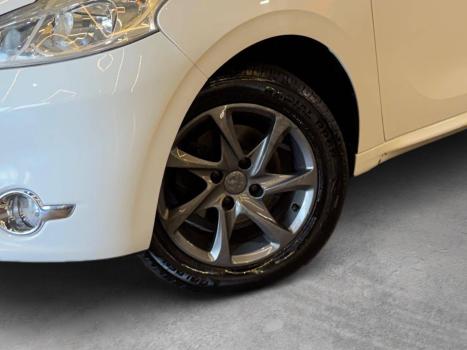 PEUGEOT 208 1.5 4P FLEX ALLURE, Foto 6