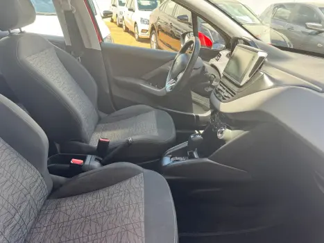 PEUGEOT 208 1.6 16V 4P FLEX ACTIVE AT6 AUTOM�TICO, Foto 16