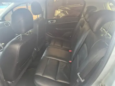 PEUGEOT 307 Hatch 1.6 16V 4P FLEX PRESENCE PACK, Foto 8