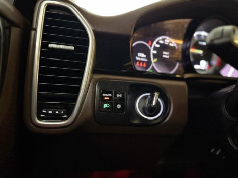 PORSCHE Cayenne 3.0 V6 24V 4P E-HYBRID AWD AUTOM�TICO TIPTRONIC S, Foto 4