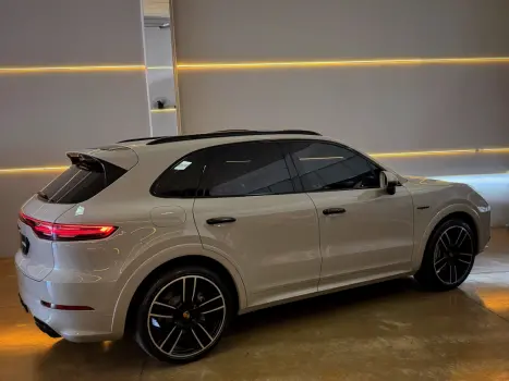 PORSCHE Cayenne 3.0 V6 24V 4P E-HYBRID AWD AUTOM�TICO TIPTRONIC S, Foto 2