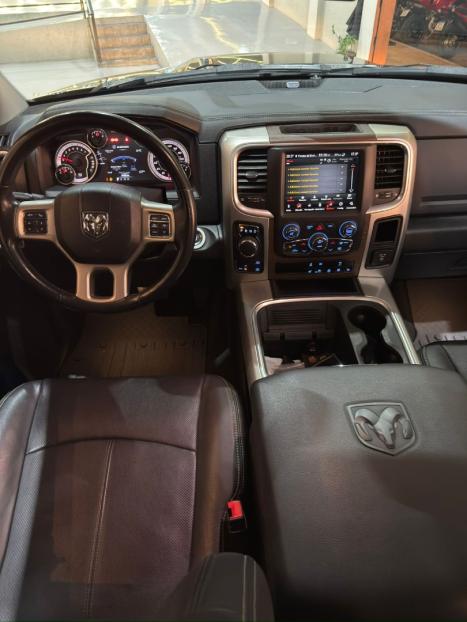 RAM 1500 5.7 V8 CLASSIC LARAMIE CABINE DUPLA 4X4 AUTOMTICO, Foto 14