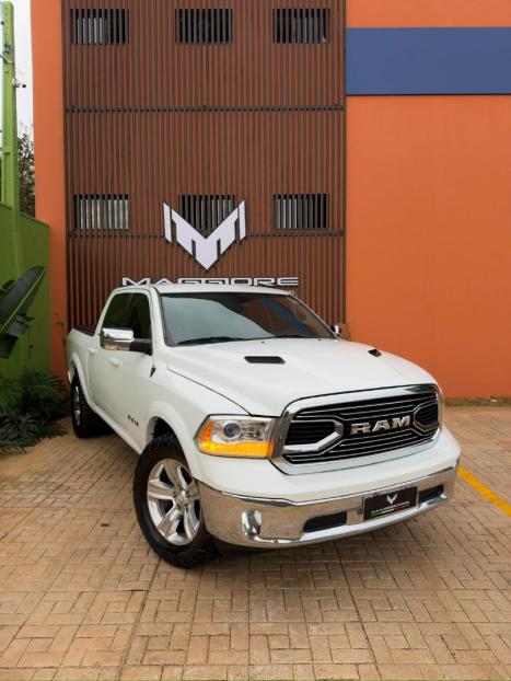 RAM 1500 5.7 V8 CLASSIC LARAMIE CABINE DUPLA 4X4 AUTOM�TICO, Foto 1