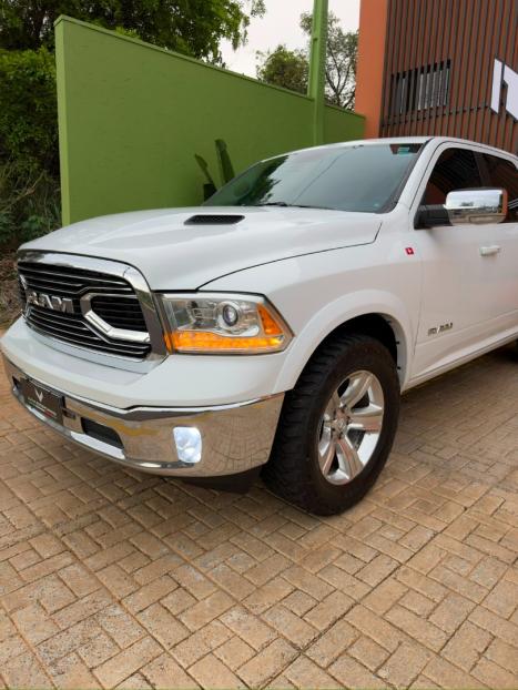 RAM 1500 5.7 V8 CLASSIC LARAMIE CABINE DUPLA 4X4 AUTOM�TICO, Foto 9