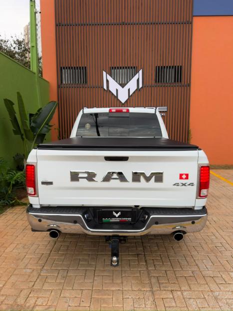 RAM 1500 5.7 V8 CLASSIC LARAMIE CABINE DUPLA 4X4 AUTOM�TICO, Foto 10