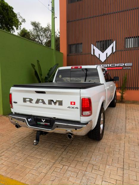 RAM 1500 5.7 V8 CLASSIC LARAMIE CABINE DUPLA 4X4 AUTOM�TICO, Foto 11
