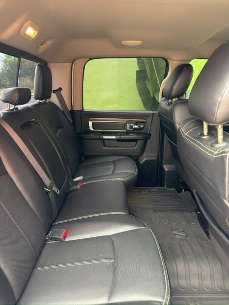 RAM 1500 5.7 V8 CLASSIC LARAMIE CABINE DUPLA 4X4 AUTOM�TICO, Foto 15