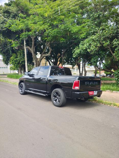RAM 1500 5.7 V8 LIMITED NIGHT EDITION CABINE DUPLA 4X4 AUTOM�TICO, Foto 2