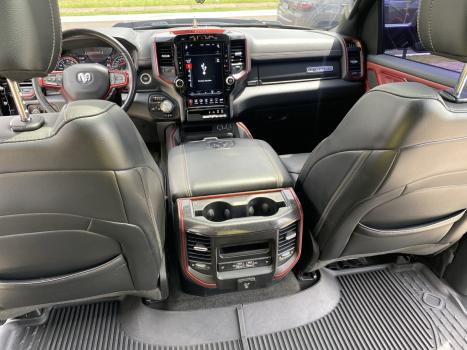 RAM 1500 5.7 V8 REBEL CABINE DUPLA 4X4 AUTOMÁTICO, Foto 14