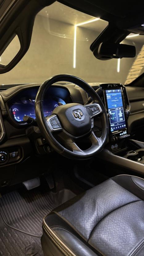 RAM 2500 6.7 I6 24V SLT CABINE DUPLA TURBO DIESEL NIGHT EDITION 4X4 AUTOM�TICO, Foto 9