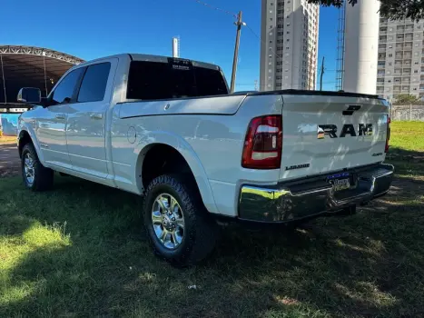 RAM 2500 6.7 I6 24V SLT CABINE DUPLA TURBO DIESEL LARAMIE 4X4 AUTOM�TICO, Foto 10