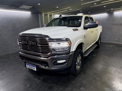 RAM 2500 6.7 I6 24V SLT CABINE DUPLA TURBO DIESEL LARAMIE 4X4 AUTOM�TICO, Foto 2