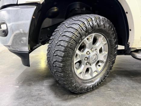 RAM 2500 6.7 I6 24V SLT CABINE DUPLA TURBO DIESEL LARAMIE 4X4 AUTOM�TICO, Foto 14