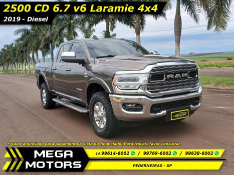 RAM 2500 6.7 I6 24V SLT CABINE DUPLA TURBO DIESEL LARAMIE 4X4 AUTOMÁTICO, Foto 1