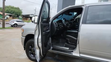 RAM 3500 6.7 I6 LARAMIE NIGHT EDITION CABINE DUPLA 4X4 TURBO DIESEL AUTOMTICO, Foto 5