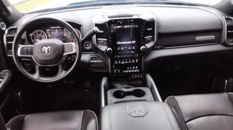 RAM 3500 6.7 I6 LARAMIE NIGHT EDITION CABINE DUPLA 4X4 TURBO DIESEL AUTOMTICO, Foto 7