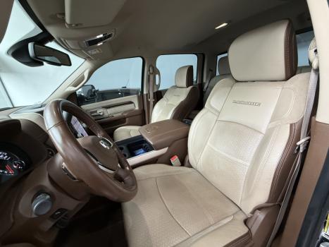 RAM 3500 6.7 I6 LARAMIE CABINE DUPLA TURBO DIESEL AUTOM�TICO, Foto 4