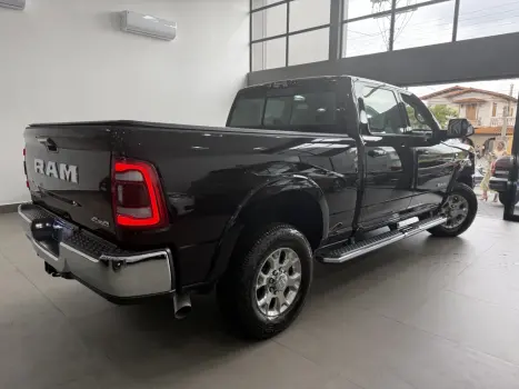 RAM 3500 6.7 I6 LARAMIE CABINE DUPLA TURBO DIESEL AUTOM�TICO, Foto 7