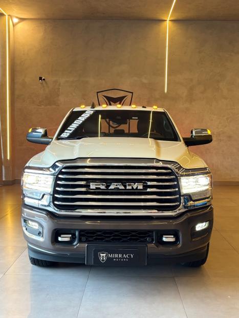 RAM 3500 6.7 I6 LIMITED LONG HORN CABINE DUPLA 4X4 TURBO DIESEL AUTOM�TICO, Foto 3