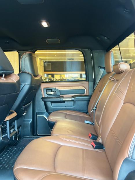 RAM 3500 6.7 I6 LIMITED LONG HORN CABINE DUPLA 4X4 TURBO DIESEL AUTOM�TICO, Foto 7