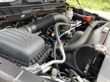 RAM Classic 5.7 V8 32V 4P HEMI LARAMIE NIGHT EDITION AUTOMTICO, Foto 21