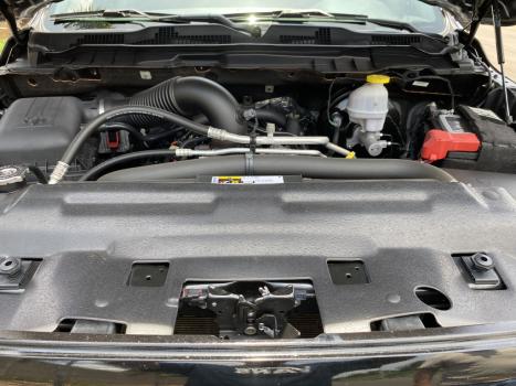 RAM Classic 5.7 V8 32V 4P HEMI LARAMIE NIGHT EDITION AUTOMTICO, Foto 22