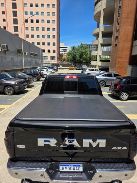 RAM Classic 5.7 V8 32V 4P HEMI LARAMIE AUTOM�TICO, Foto 7