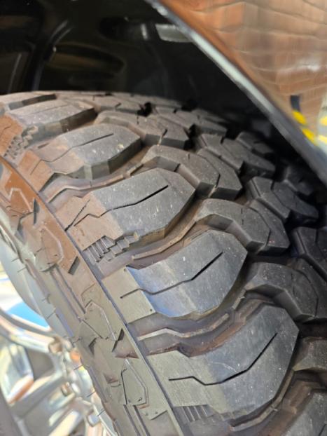 RAM Classic 5.7 V8 32V 4P HEMI LARAMIE AUTOM�TICO, Foto 8