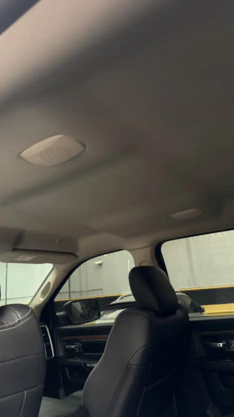 RAM Classic 5.7 V8 32V 4P HEMI LARAMIE AUTOM�TICO, Foto 7