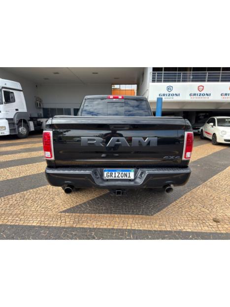 RAM Classic 5.7 V8 32V 4P HEMI LARAMIE AUTOM�TICO, Foto 4